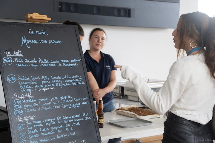 Moins d’avions, zéro gaspillage, pas de goodies : le bilan éco-responsable du FIL 2023