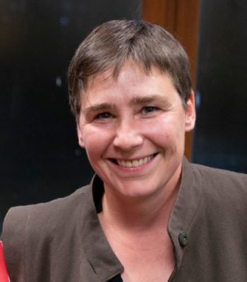 Caroline Gaujard-Larson